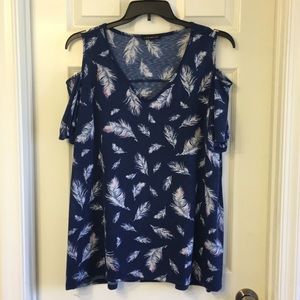 Lane Bryant Cold Shoulder feather top, 18/20